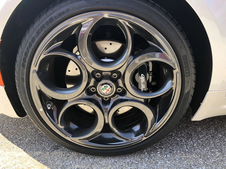 2017 Alfa Romeo 4C Coupe - Image 17 of 31