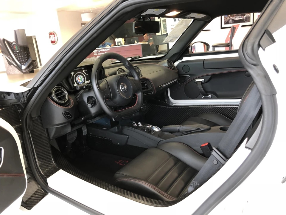 2017 Alfa Romeo 4C Coupe - Image 27 of 31
