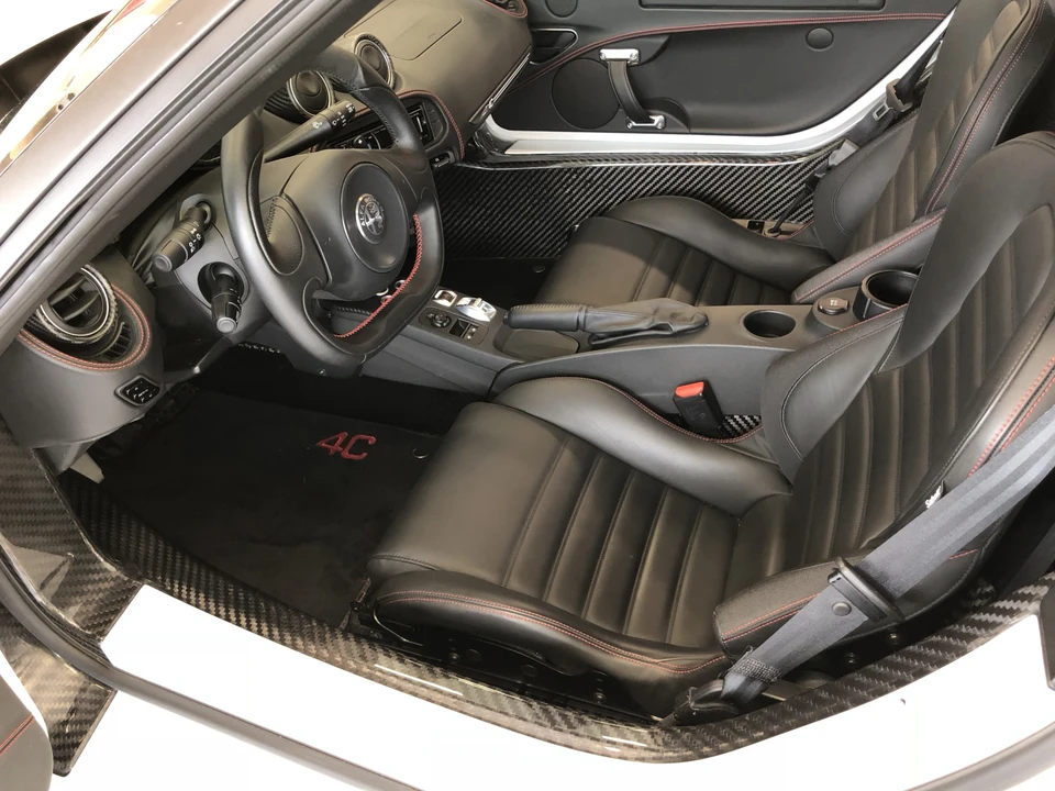 2017 Alfa Romeo 4C Coupe - Image 26 of 31