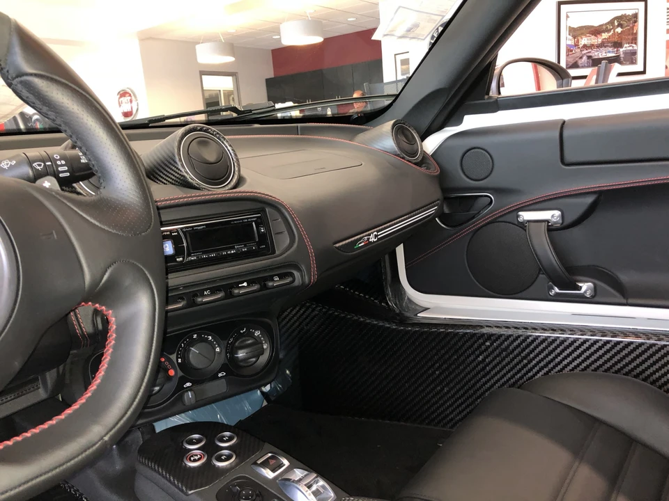 2017 Alfa Romeo 4C Coupe - Image 30 of 31