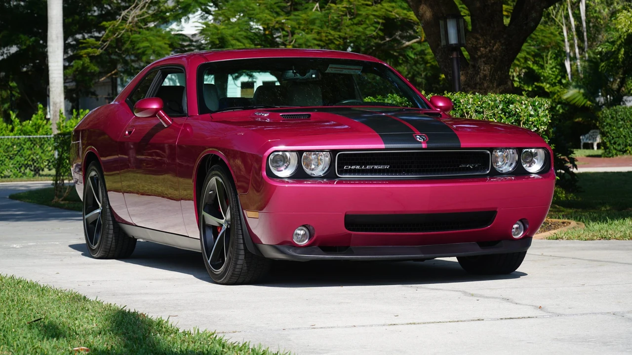 2010 Dodge Challenger SRT8 & 392 3rd Gen - Image 3 of 31