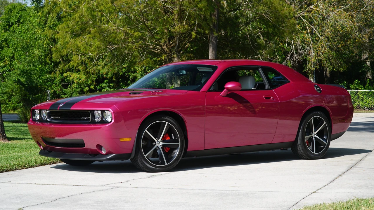2010 Dodge Challenger SRT8 & 392 3rd Gen - Image 16 of 31