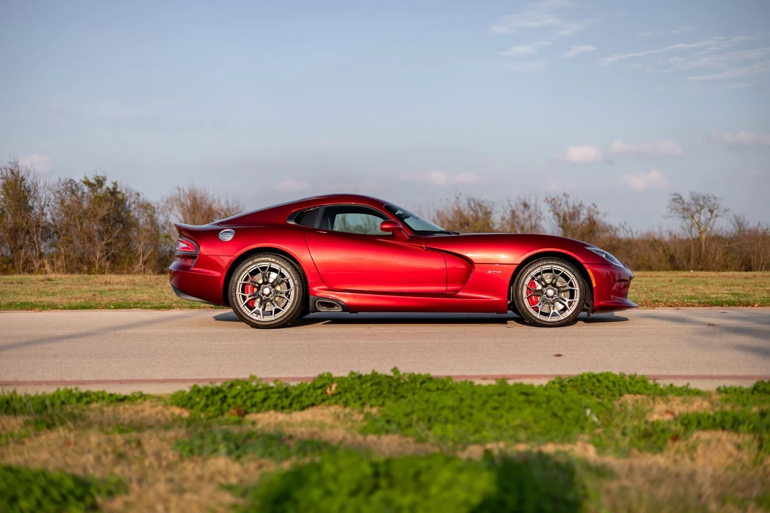 2014 Dodge Viper 5th Gen - Image 17 of 31