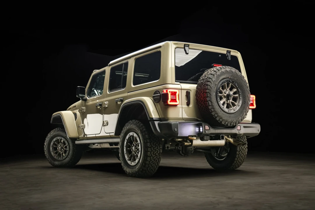 2022 Jeep JL Wrangler - Image 25 of 31