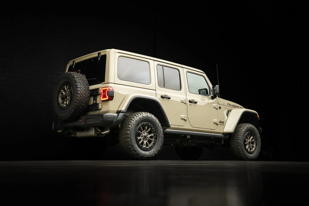 2022 Jeep JL Wrangler - Image 19 of 31
