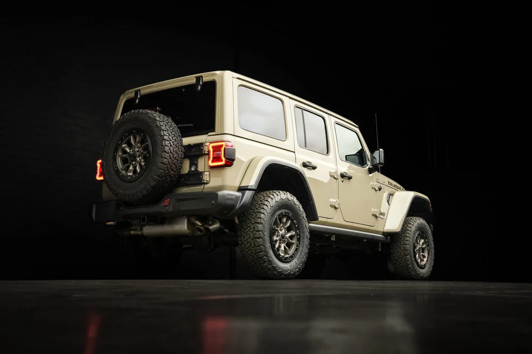 2022 Jeep JL Wrangler - Image 20 of 31