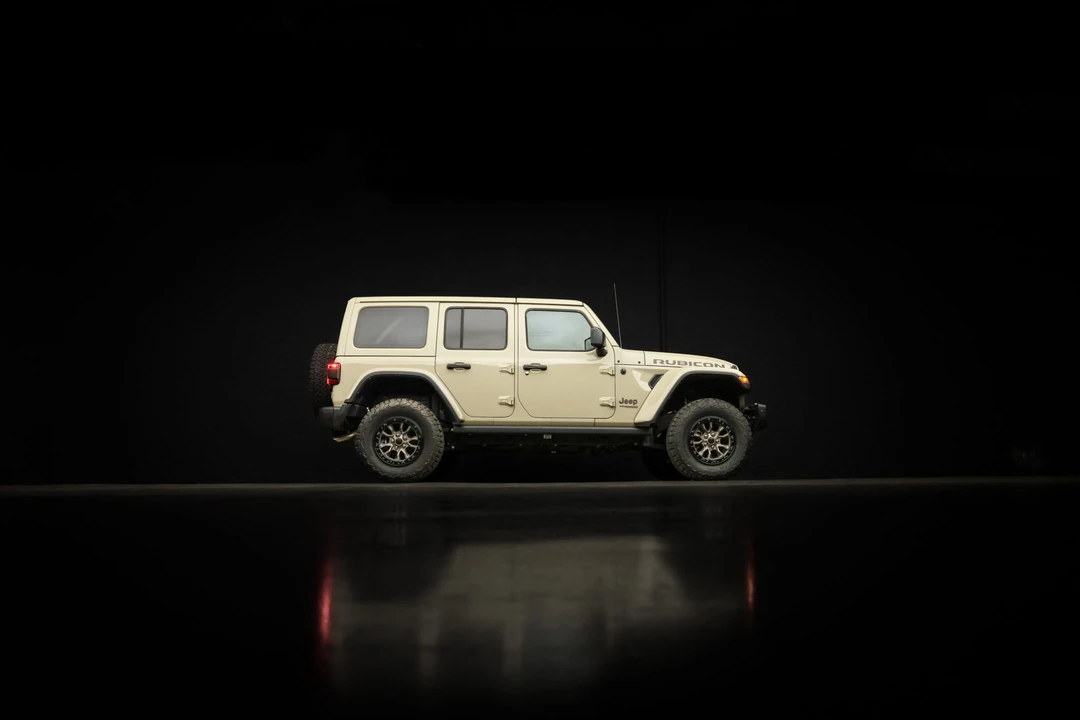 2022 Jeep JL Wrangler - Image 17 of 31