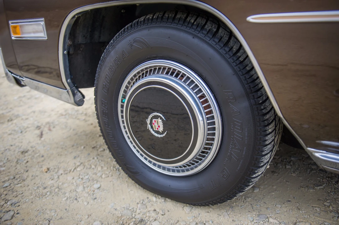 1976 Cadillac Eldorado 9th Gen - Image 9 of 31