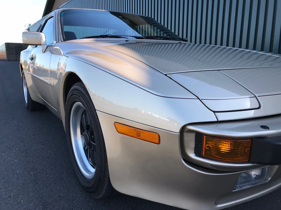 1985 Porsche 944 - Image 24 of 31