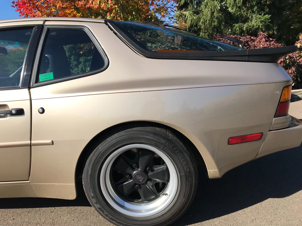 1985 Porsche 944 - Image 28 of 31