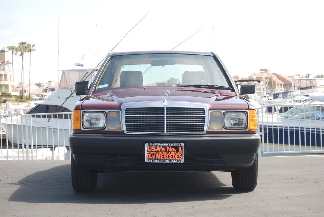 1986 Mercedes-Benz 190E - Image 3 of 31