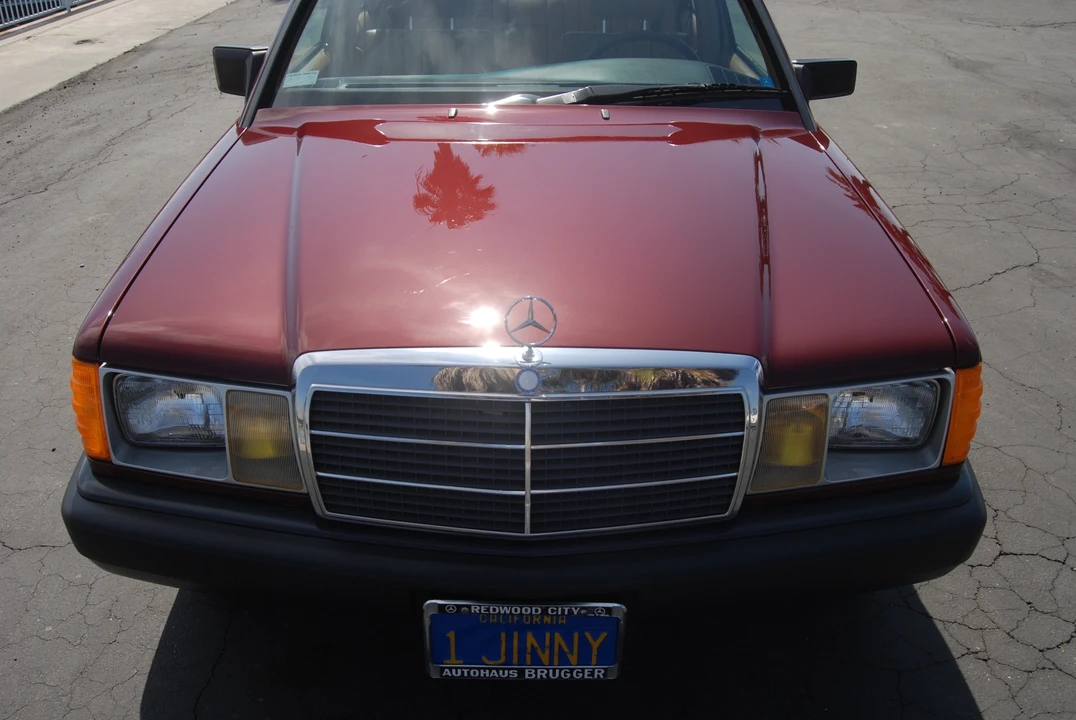 1986 Mercedes-Benz 190E - Image 9 of 31