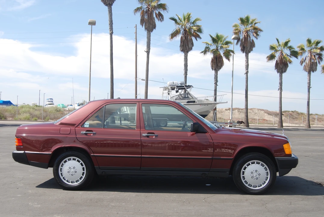 1986 Mercedes-Benz 190E - Image 4 of 31