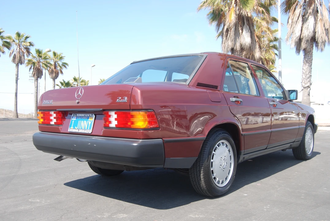 1986 Mercedes-Benz 190E - Image 5 of 31