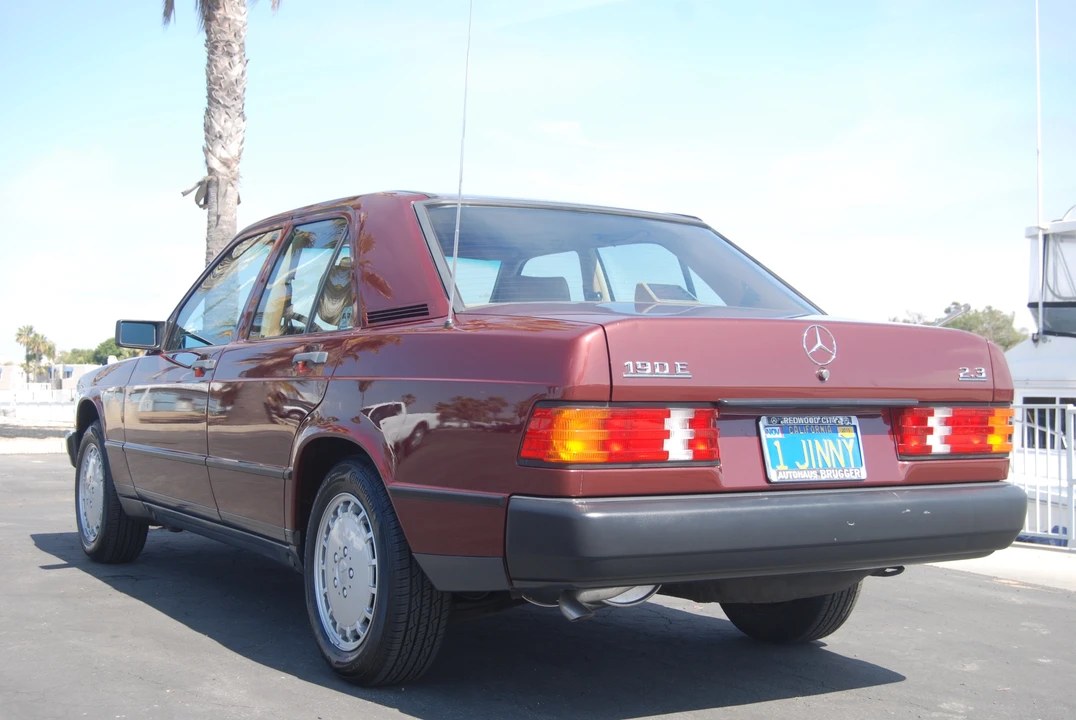 1986 Mercedes-Benz 190E - Image 7 of 31