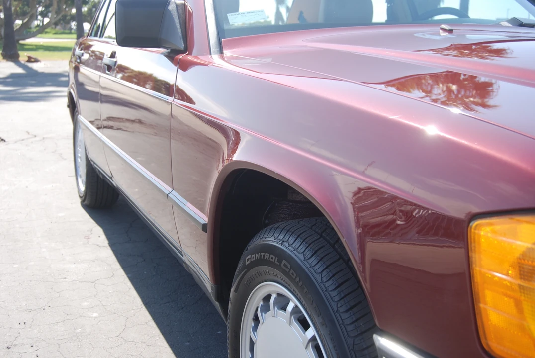 1986 Mercedes-Benz 190E - Image 11 of 31