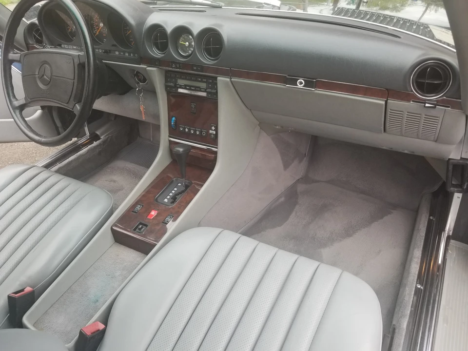 1989 Mercedes-Benz R107 SL-Class - Image 30 of 31