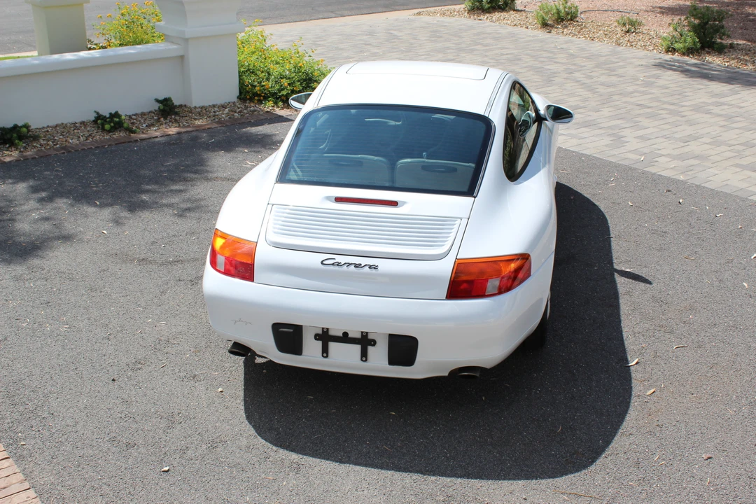 1999 Porsche 996 Carrera - Image 10 of 31