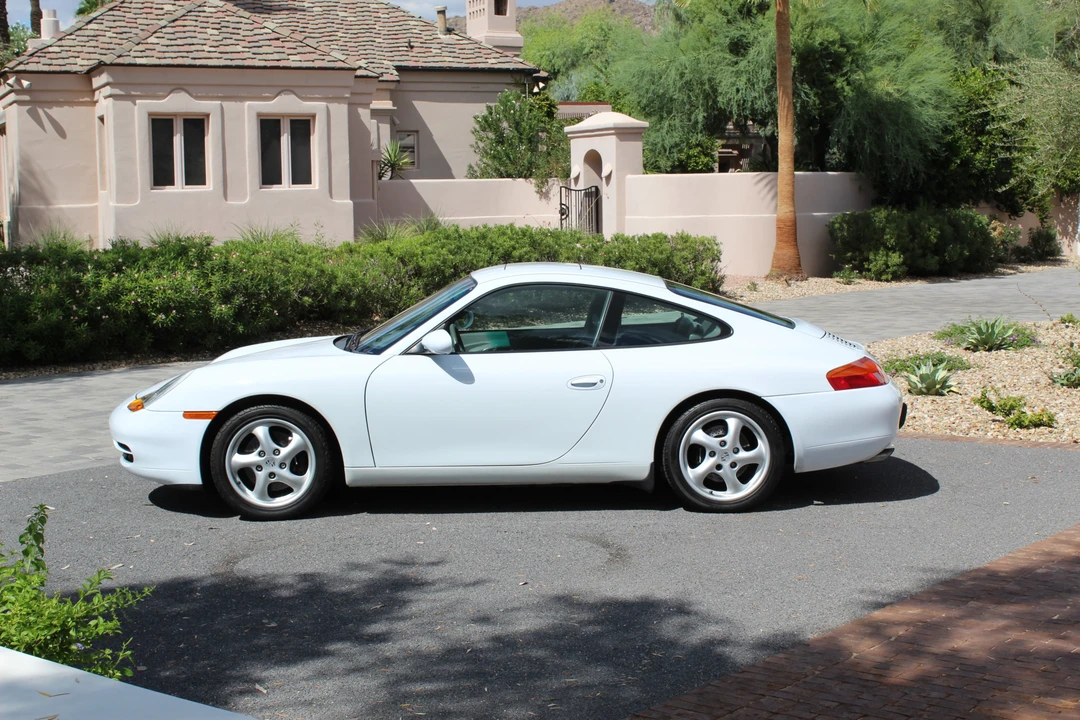1999 Porsche 996 Carrera - Image 12 of 31