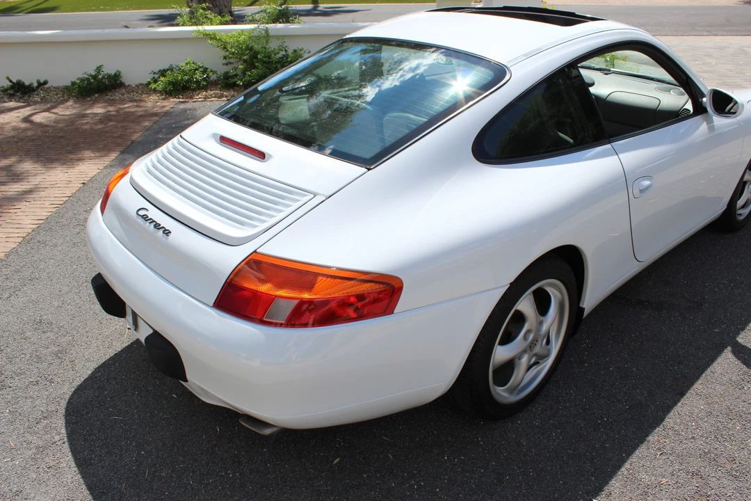 1999 Porsche 996 Carrera - Image 13 of 31