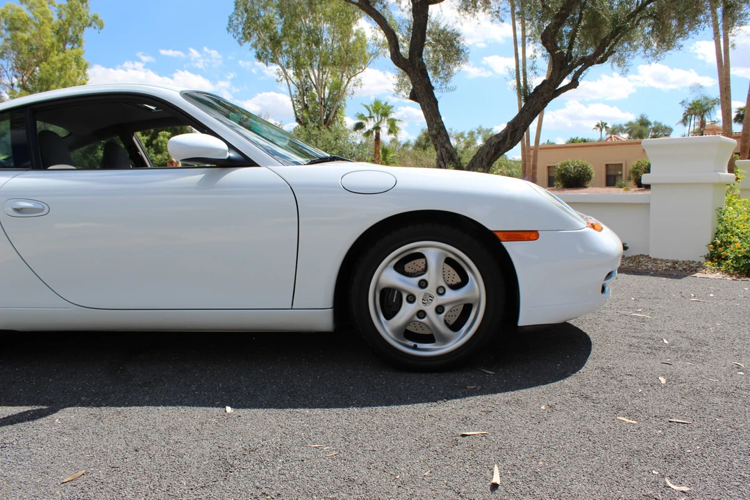 1999 Porsche 996 Carrera - Image 25 of 31