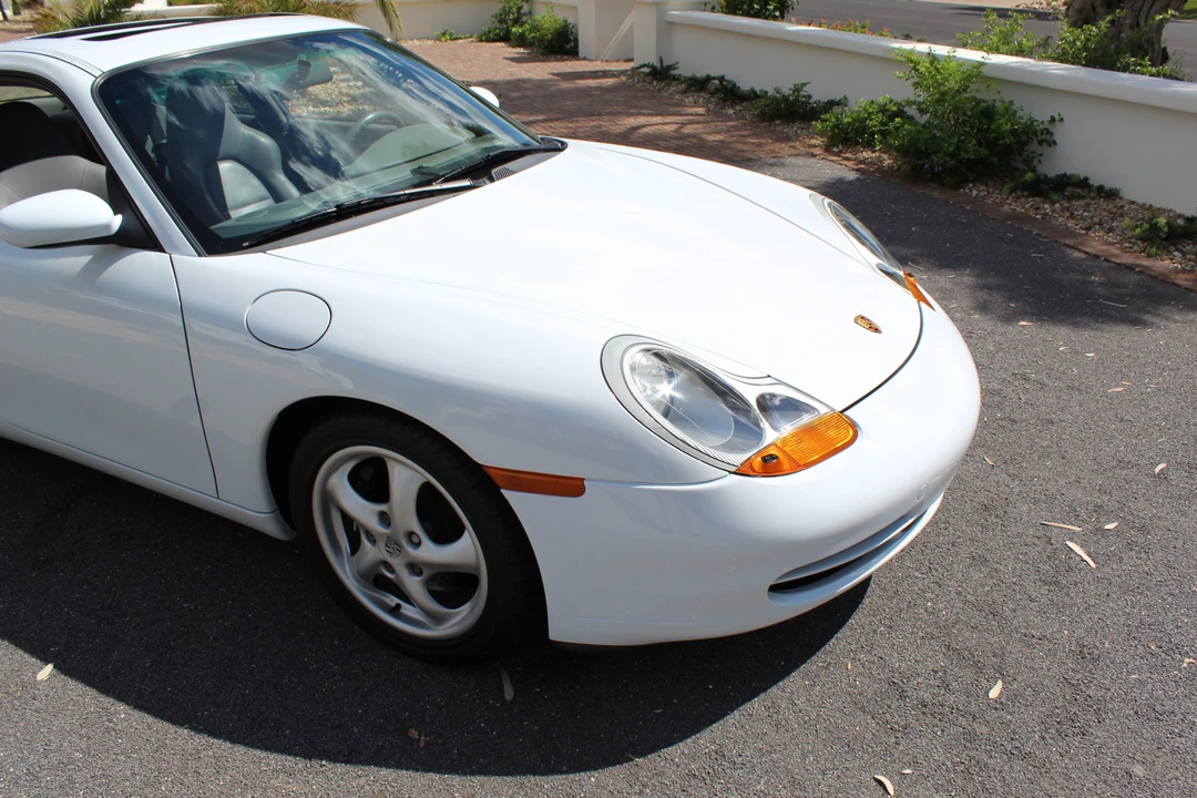 1999 Porsche 996 Carrera - Image 27 of 31