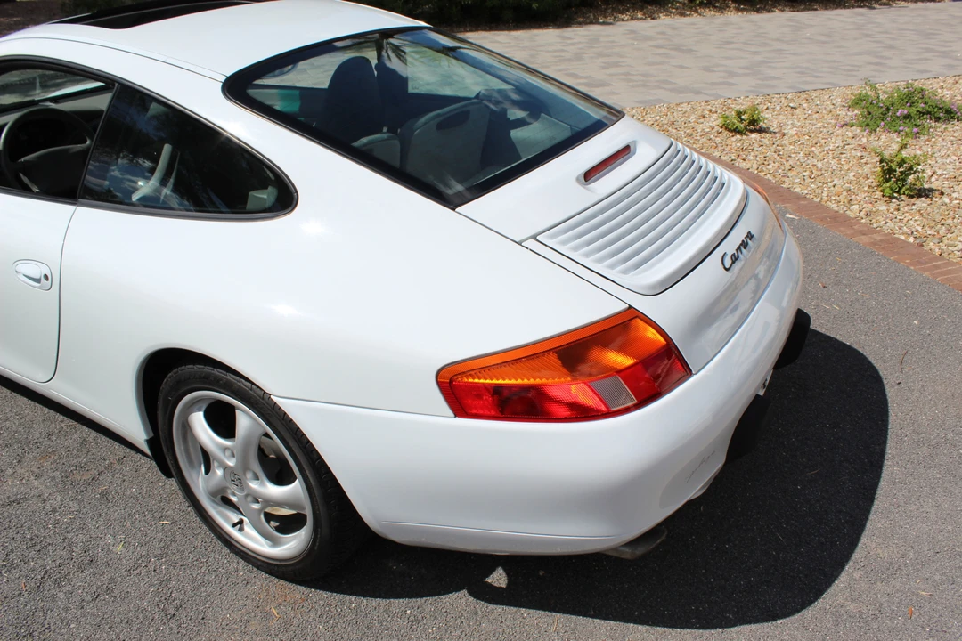 1999 Porsche 996 Carrera - Image 29 of 31