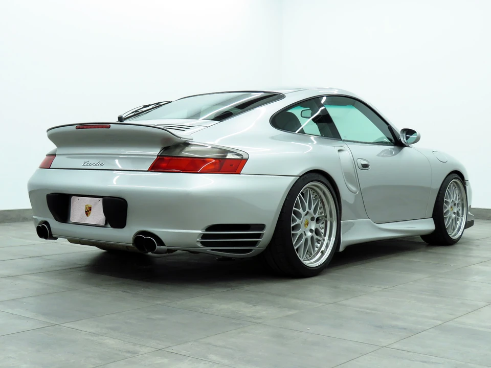 2003 Porsche 996 Turbo - Image 15 of 31