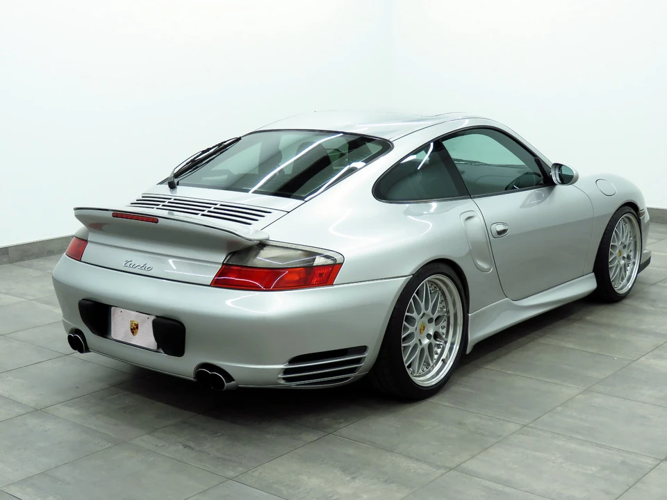 2003 Porsche 996 Turbo - Image 16 of 31