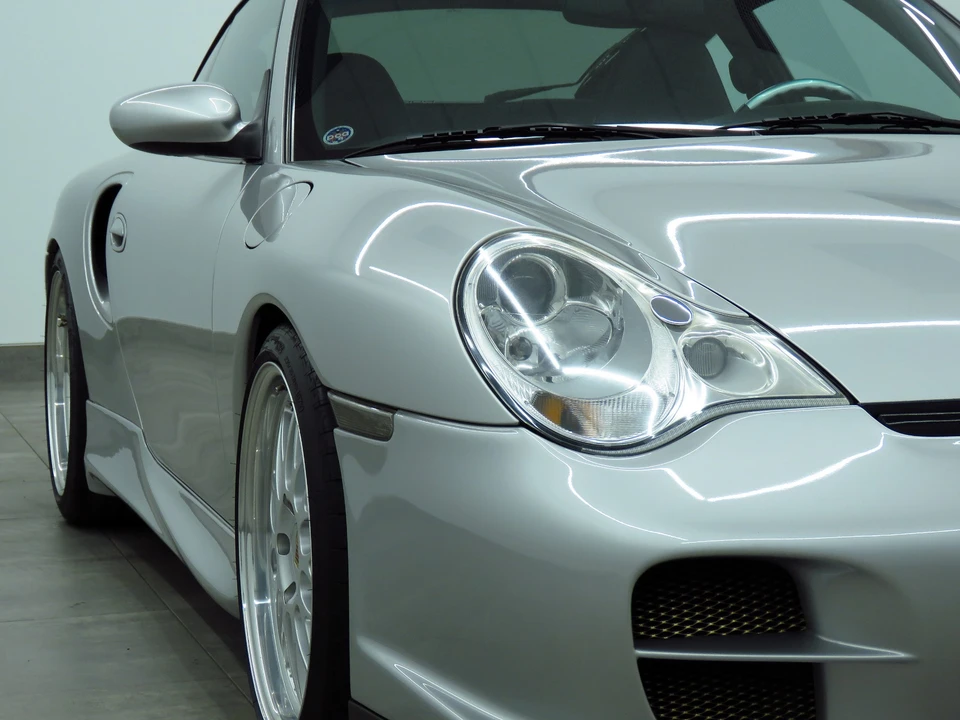 2003 Porsche 996 Turbo - Image 25 of 31