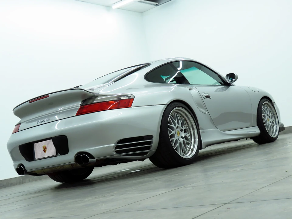 2003 Porsche 996 Turbo - Image 14 of 31
