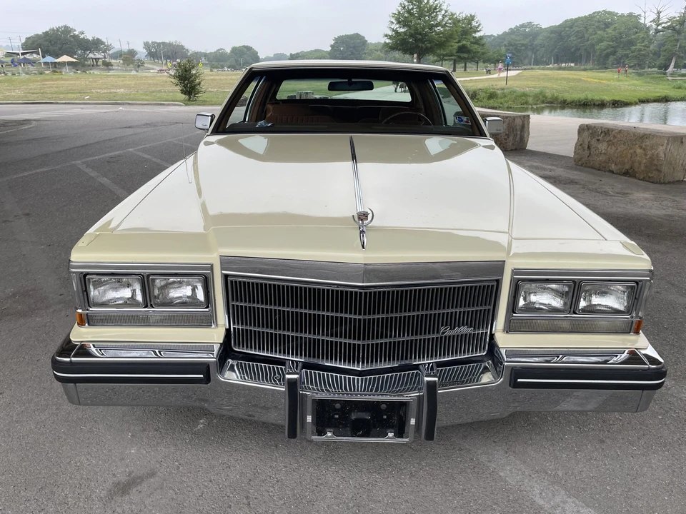 1983 Cadillac DeVille 5th Gen - Image 14 of 31