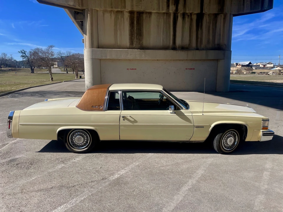 1983 Cadillac DeVille 5th Gen - Image 7 of 31