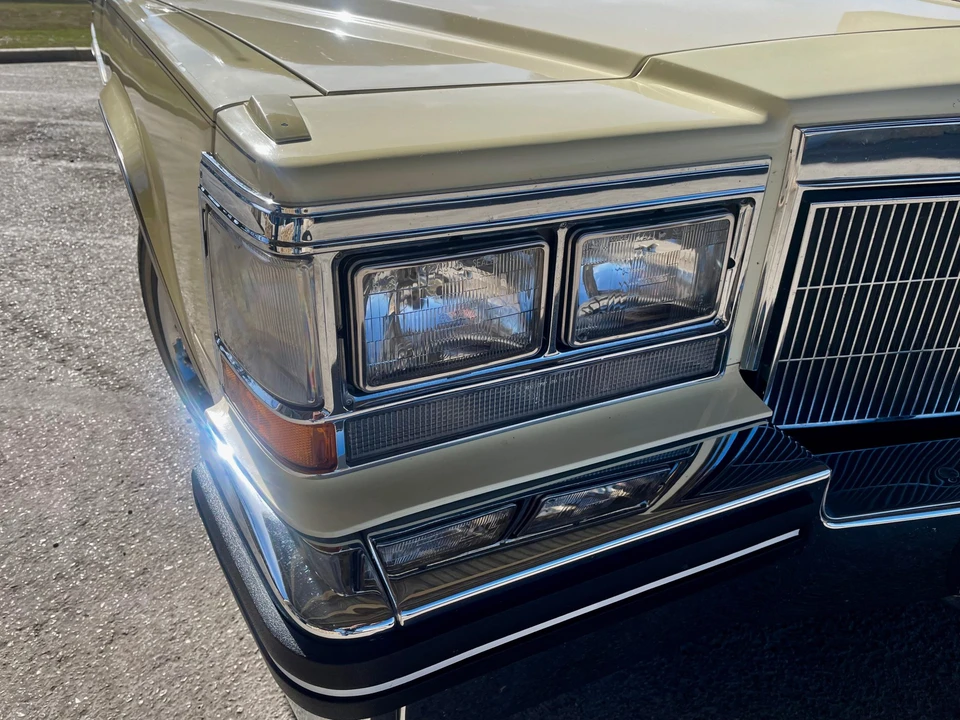 1983 Cadillac DeVille 5th Gen - Image 22 of 31