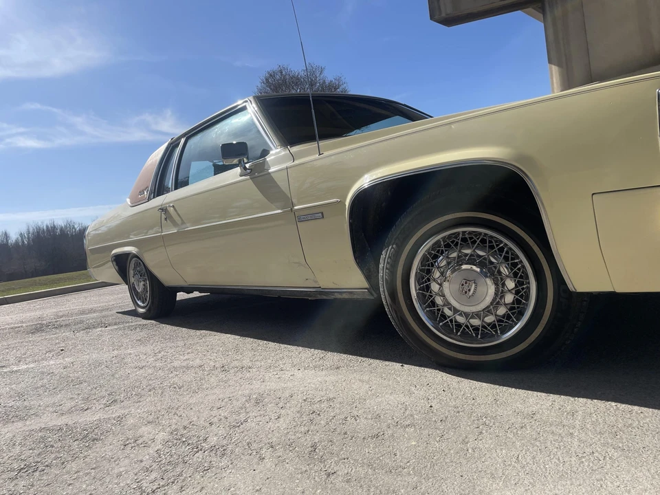 1983 Cadillac DeVille 5th Gen - Image 19 of 31