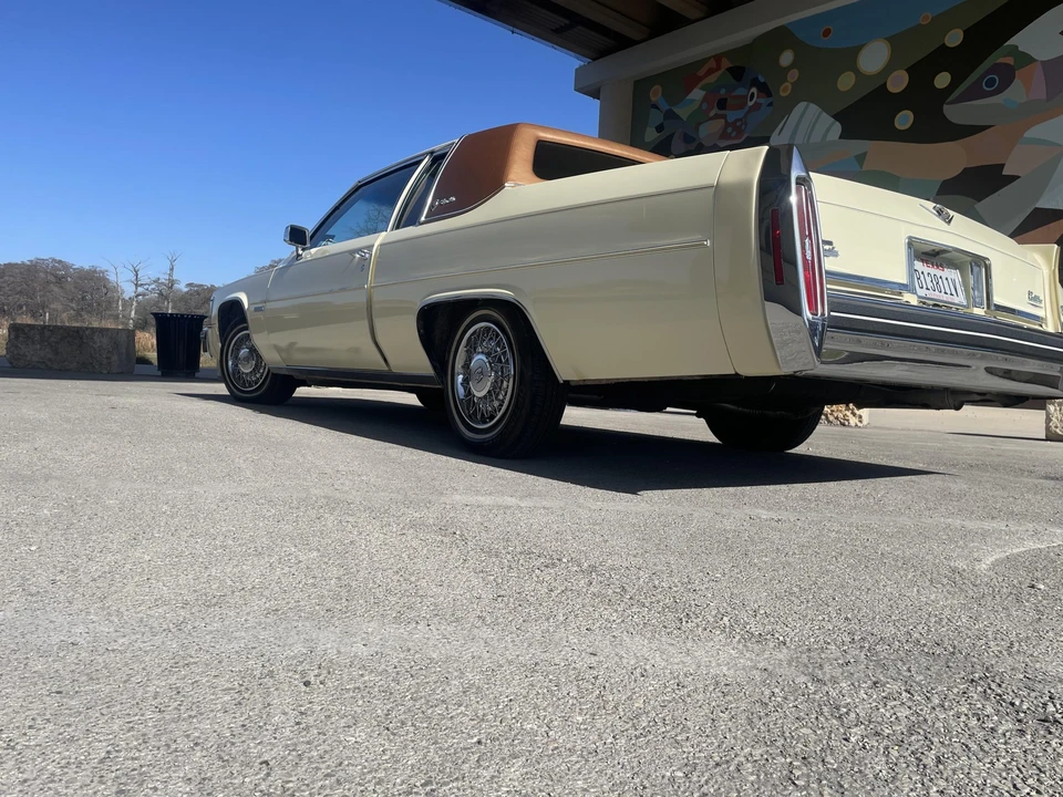 1983 Cadillac DeVille 5th Gen - Image 11 of 31