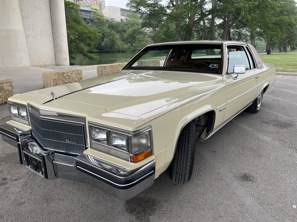 1983 Cadillac DeVille 5th Gen - Image 15 of 31