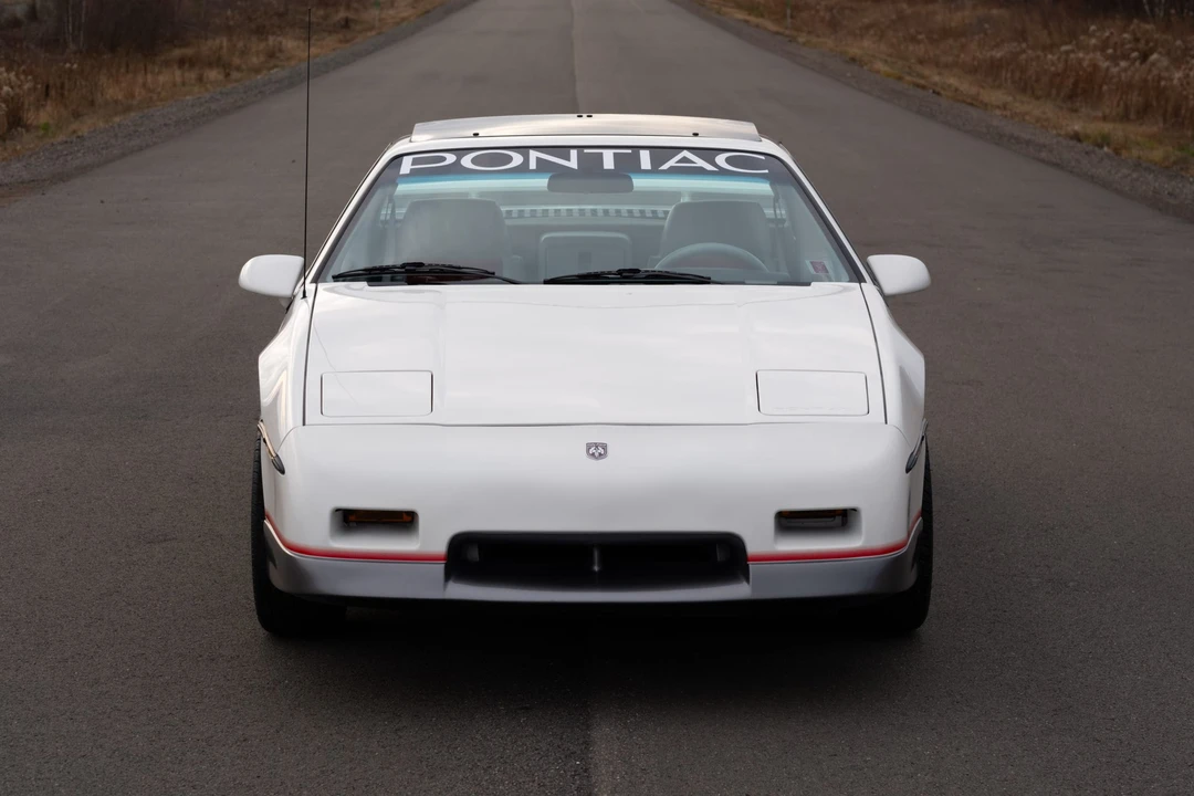1984 Pontiac Fiero - Image 6 of 31
