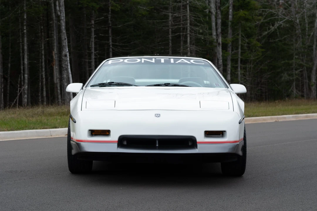 1984 Pontiac Fiero - Image 7 of 31