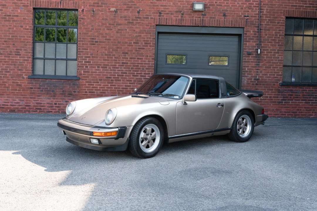 1984 Porsche 911 Carrera 3.2 - Image 6 of 31