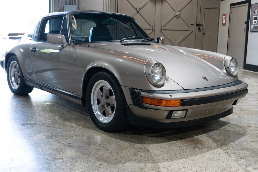 1984 Porsche 911 Carrera 3.2 - Image 15 of 31