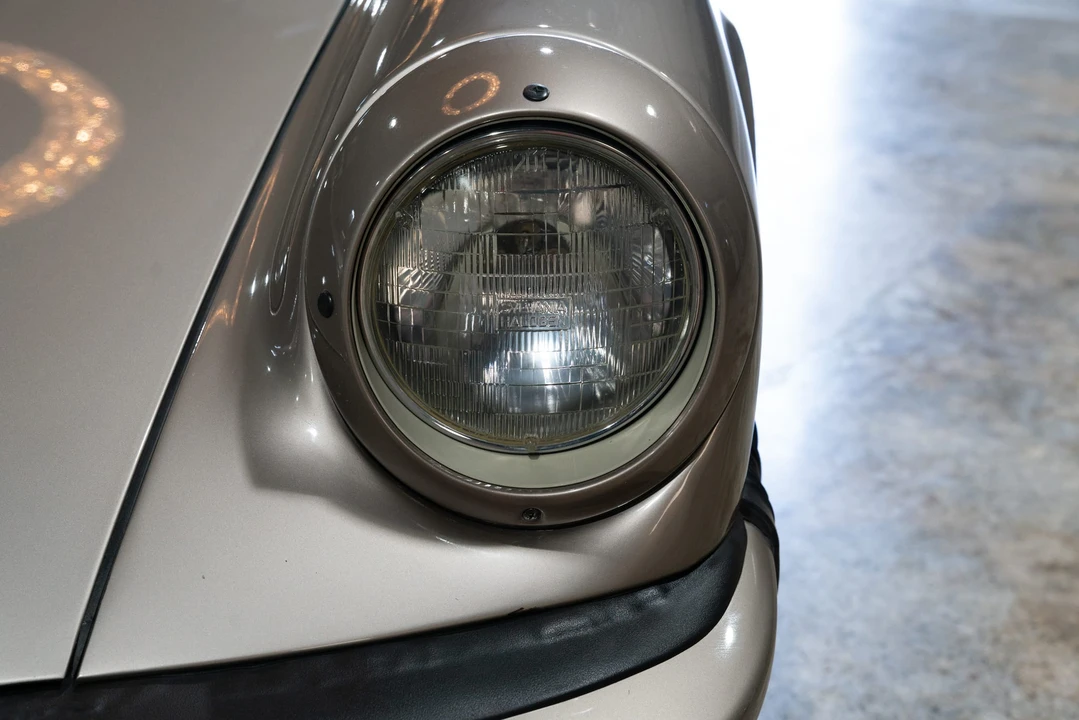 1984 Porsche 911 Carrera 3.2 - Image 24 of 31