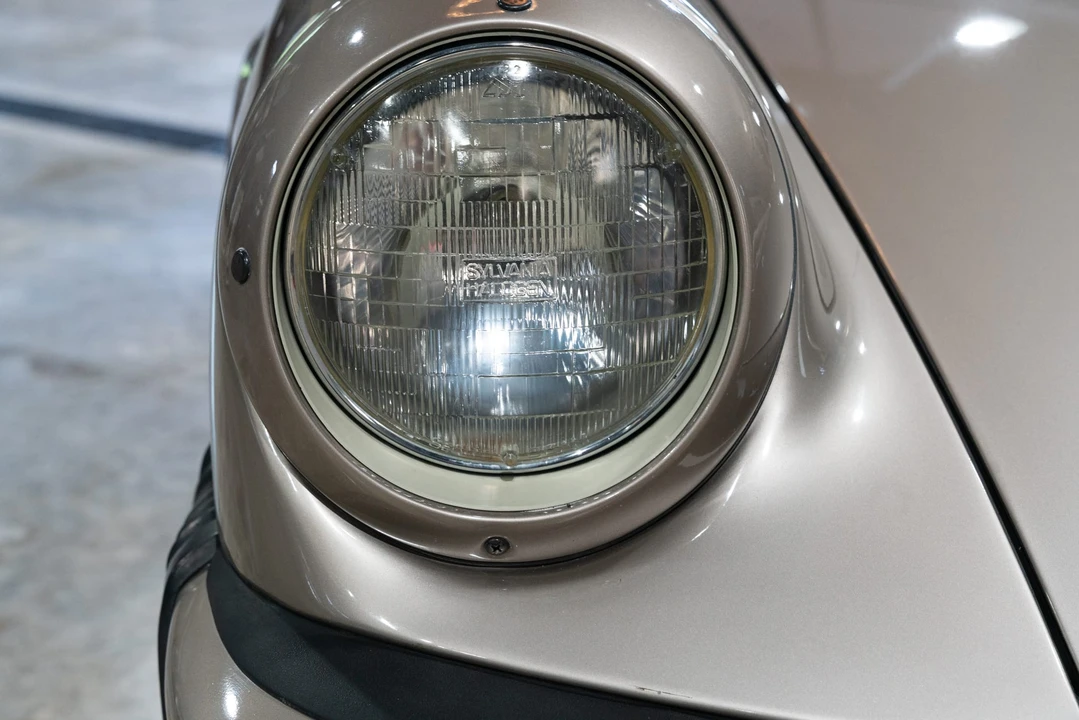 1984 Porsche 911 Carrera 3.2 - Image 21 of 31
