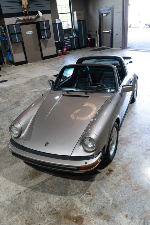 1984 Porsche 911 Carrera 3.2 - Image 2 of 31