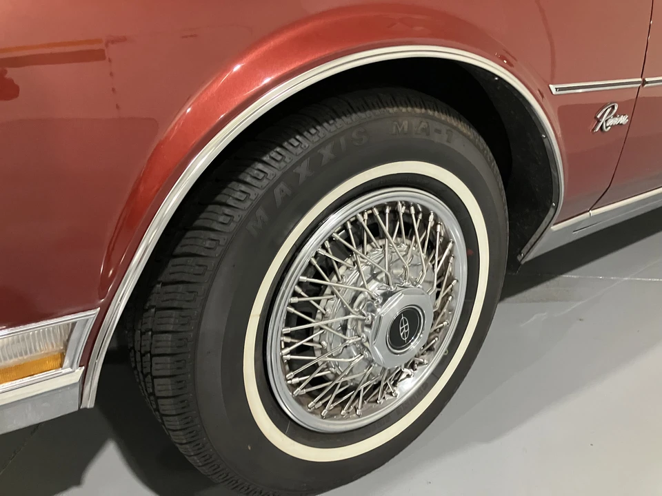 1985 Buick Riviera 4th-7th Gen - Image 22 of 31