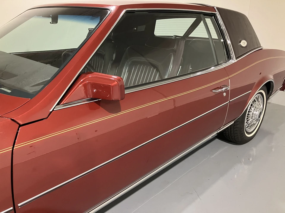 1985 Buick Riviera 4th-7th Gen - Image 26 of 31