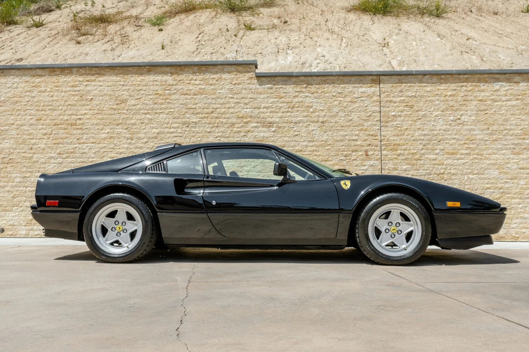 1986 Ferrari 328 GTB - Image 15 of 31