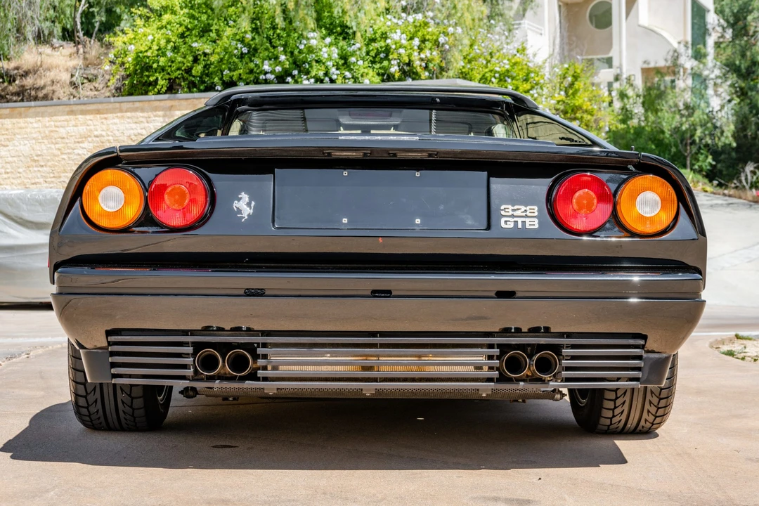 1986 Ferrari 328 GTB - Image 9 of 31