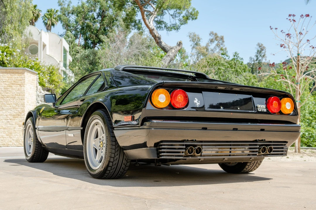 1986 Ferrari 328 GTB - Image 6 of 31