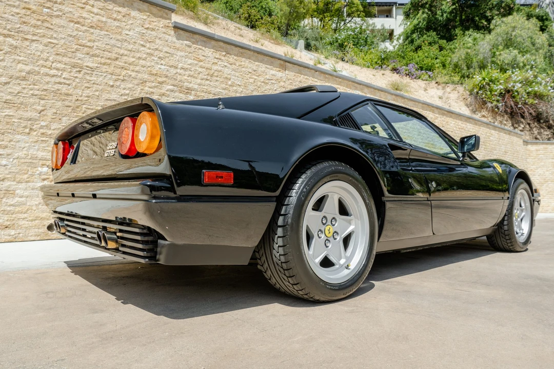 1986 Ferrari 328 GTB - Image 12 of 31